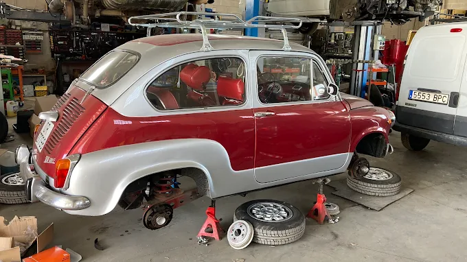 Cambio de ruedas en cojo clásico escarabajo